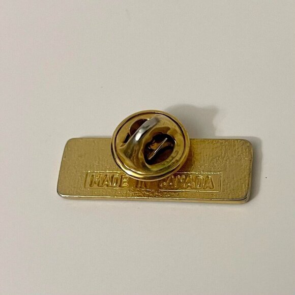Vintage Shell Oil Company Lapel Pin Shell Helps - Picture 4 of 9